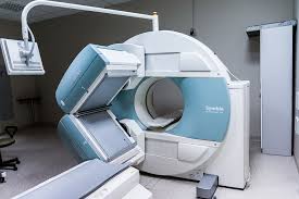 MRI (Magnetic Resonance Imaging)